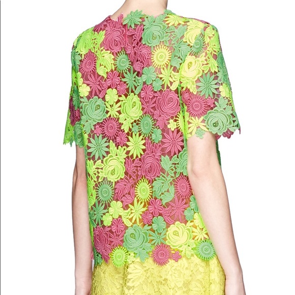 VALENTINO FLUO GUIPURE LACE TOP 🤩🤩🤩🤩🤩 - Picture 4 of 5